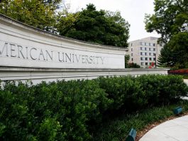 Американский университет