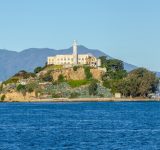 Тюрьма Алькатрас и история знаменитого острова